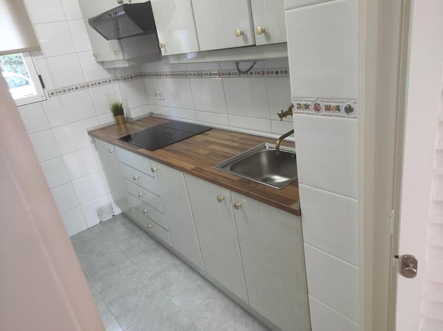 Apartamento Costa De Madrid Exterior photo